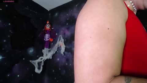 Cristal de Leon online show from October 15, 8:31 pm