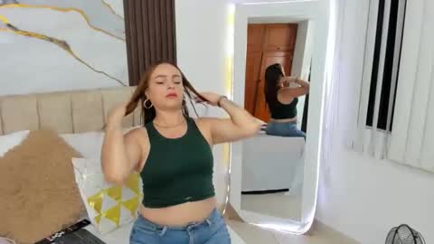 cristal walker online show from April 5, 10:34 am