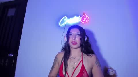  Independent Model online show from December 12, 5:20 am