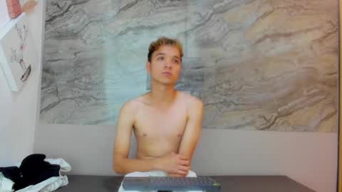 Cristhian online show from October 4, 3:32 pm