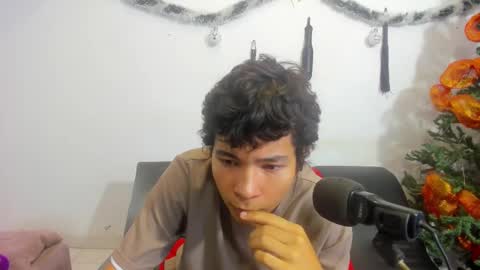 Cristian Camilo online show from December 27, 7:24 pm