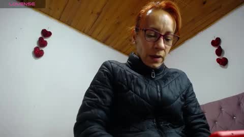 Snapshot of cristin_doll chatting on December 30, 7:21 pm cristina online show from December 30, 7:21 pm