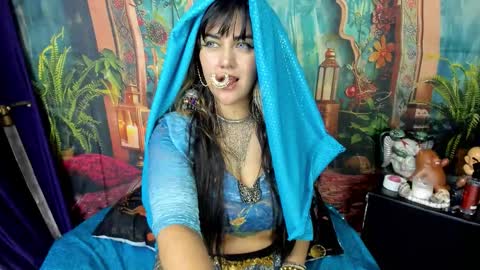 Cristina  online show from January 18, 10:57 am