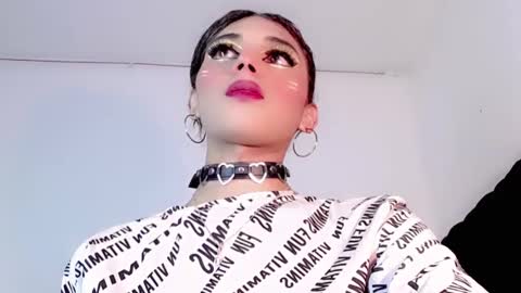 Snapshot of cristinadollsex chatting on March 9, 3:32 am Cristinadollsex online show from March 9, 3:32 am