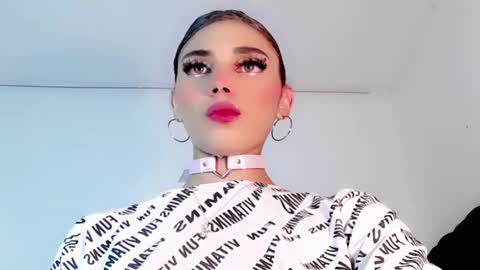 Snapshot of cristinadollsex chatting on February 15, 8:22 am Cristinadollsex online show from February 15, 8:22 am