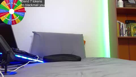 Tell me God  independent model show your respect at all times online show from November 23, 12:52 am