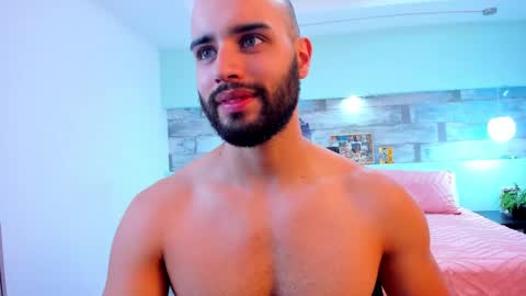 Cristobal Alzate online show from February 21, 1:55 am
