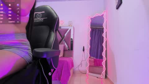 cristy_tay online show from May 21, 11:50 am