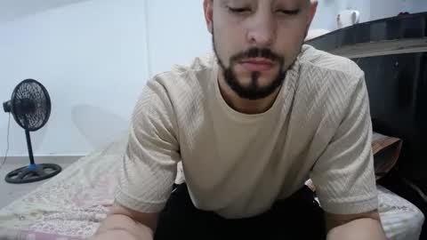 crisyoha4020 online show from October 12, 5:22 am