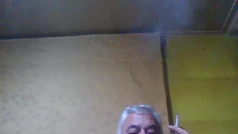 crmperez online show from January 31, 4:47 am