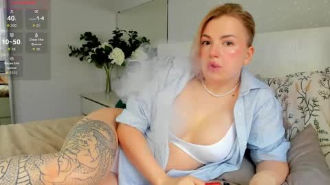 Nikki online show from April 3, 1:56 am