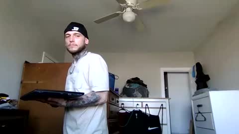 cruz815 online show from April 4, 8:49 pm