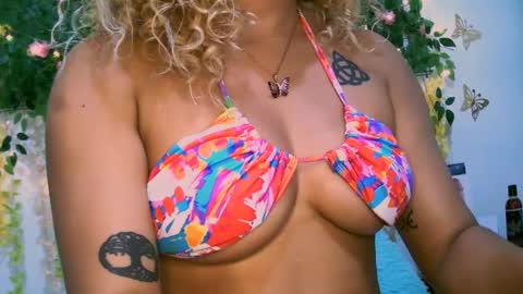 crysrus online show from March 12, 3:57 am