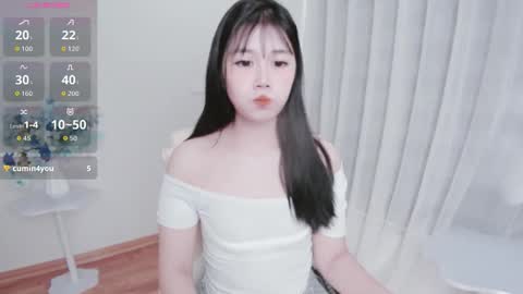 crystal_lea online show from October 6, 6:53 am