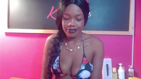 Snapshot of crystalbrooke3x chatting on February 10, 7:17 pm Crystal online show from February 10, 7:17 pm