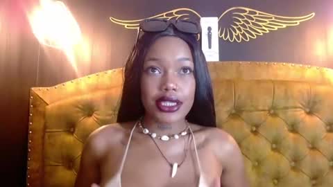 Snapshot of crystalbrooke3x chatting on March 8, 8:25 pm Crystal online show from March 8, 8:25 pm