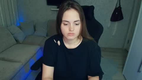 crystalemily online show from January 6, 8:24 pm