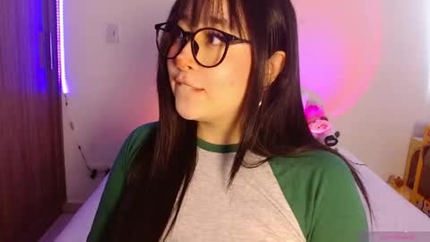 Olivia  online show from May 9, 1:17 pm