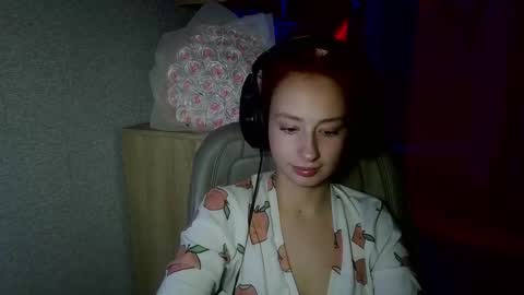 Snapshot of crystallkris chatting on December 23, 11:28 pm Kristina online show from December 23, 11:28 pm