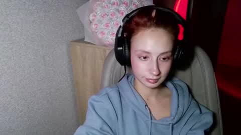 Snapshot of crystallkris chatting on January 3, 1:59 am Kristina online show from January 3, 1:59 am