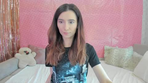 Snapshot of crystalnut chatting on February 7, 4:06 am Maria online show from February 7, 4:06 am