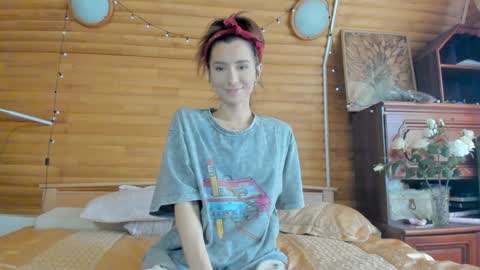 Snapshot of crystalnut chatting on January 30, 3:44 am Maria online show from January 30, 3:44 am