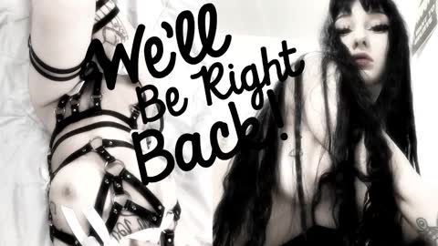 Sasha    Make me moan with patterns   good music here  online show from January 17, 4:00 am