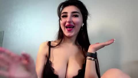 Diana online show from May 17, 1:53 pm