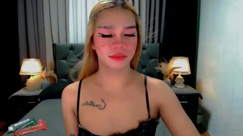 bea takashi  online show from May 20, 9:49 am