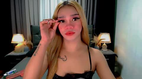 bea takashi  online show from May 21, 10:00 am