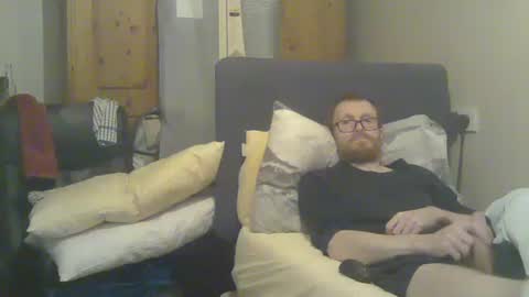 chris online show from November 8, 2:14 am