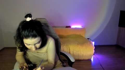 Kira online show from September 12, 4:42 pm