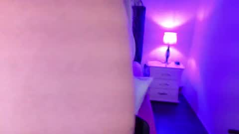 cuckoldlover69_ online show from March 5, 3:18 am