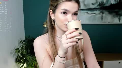 Silvia online show from May 22, 7:26 am