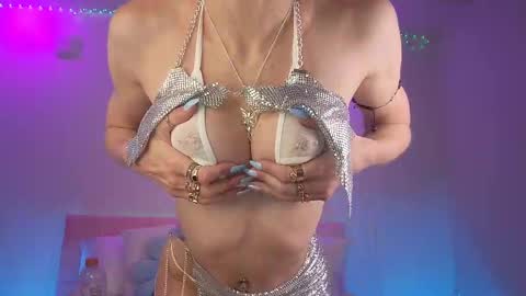 Snapshot of cult_barbie93 chatting on February 22, 2:50 am Cult Barbie online show from February 22, 2:50 am