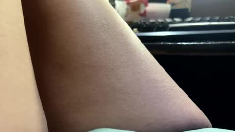 Snapshot of cum_all_over_mmee chatting on February 25, 5:52 am im KIM new girl to spoil online show from February 25, 5:52 am