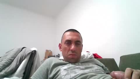 Snapshot of cum_shot8407 chatting on September 22, 8:35 pm cum_shot8407 online show from September 22, 8:35 pm