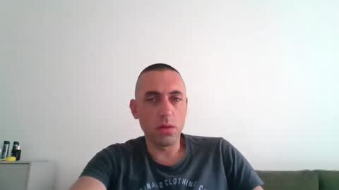 Snapshot of cum_shot8407 chatting on September 18, 8:29 am cum_shot8407 online show from September 18, 8:29 am