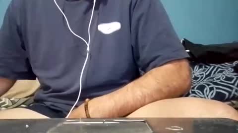 cumbian_chero online show from April 28, 2:21 pm