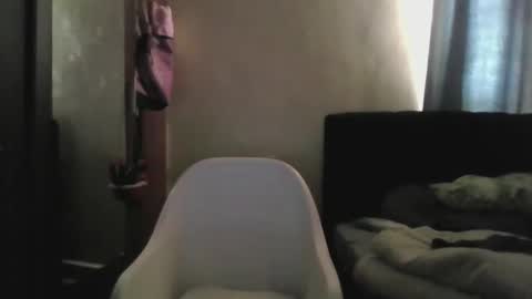 mitchy online show from April 4, 8:10 am