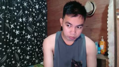 Snapshot of cumloader_ian4u chatting on March 2, 1:37 am IAN online show from March 2, 1:37 am
