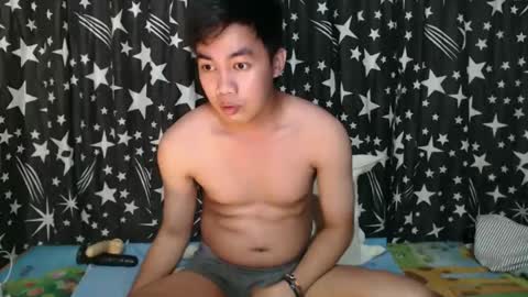 Snapshot of cumloader_ian4u chatting on February 13, 11:39 am IAN online show from February 13, 11:39 am