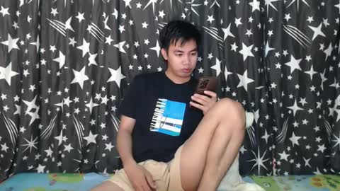 Snapshot of cumloader_ian4u chatting on February 18, 2:05 am IAN online show from February 18, 2:05 am