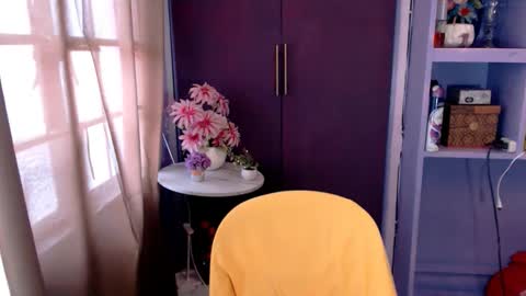 Snapshot of cummdumpapril chatting on September 12, 6:26 am cummdumpapril online show from September 12, 6:26 am