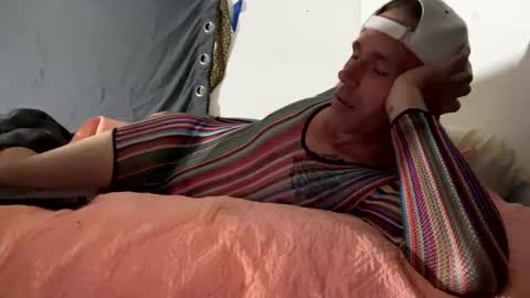 cumslutboi27 online show from February 27, 5:40 am