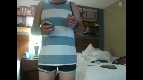 cumslutboi27 online show from February 10, 7:36 am