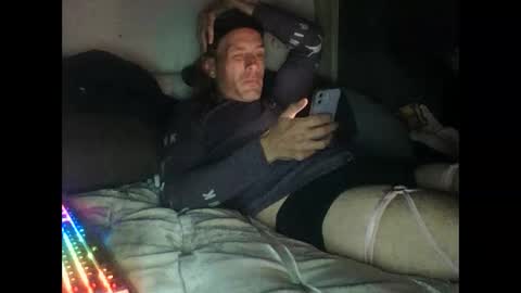 cumslutboi27 online show from January 18, 9:02 am