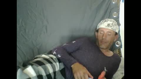 cumslutboi27 online show from February 14, 6:56 am