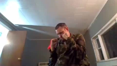 Snapshot of cuntreeboy68 chatting on January 29, 2:19 am Bash online show from January 29, 2:19 am