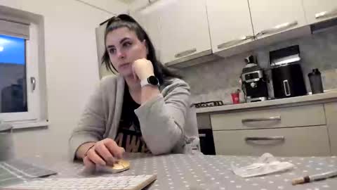 maria  alex online show from March 28, 4:14 am